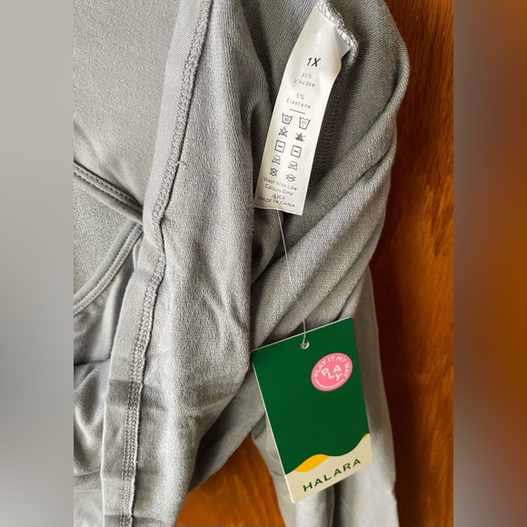 Cropped Hoody - Picture 2 of 2